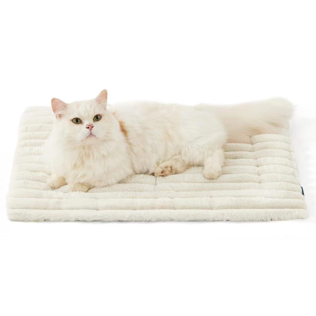 🌡️ Warmth Without the Worry | Self-Warming Pet Mat